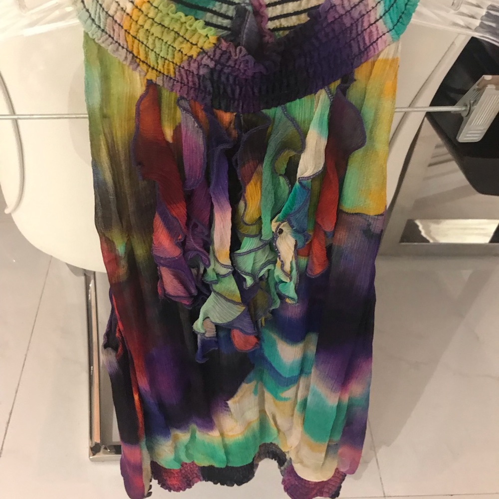 Cache large sleeveless top